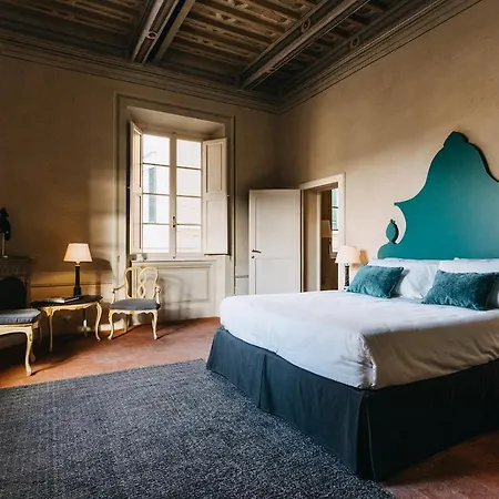 Apartment Palazzo Feroci - Residenza D'epoca *